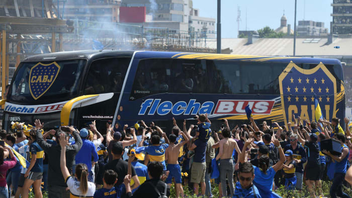 boca-juniors-bus.jpg